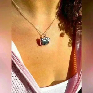 Kitty locket necklace 🥰